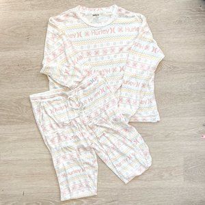 Hurley Super Soft Winter Snowflake Pajama Top & Bottom Set, Medium
